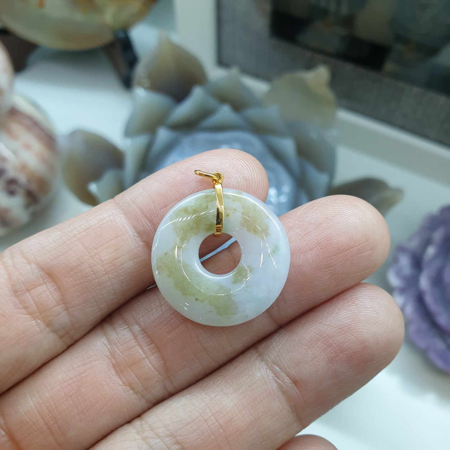 Jade Ping An Kou pendant | Solid 18K Gold | Type A Natural Jadeite