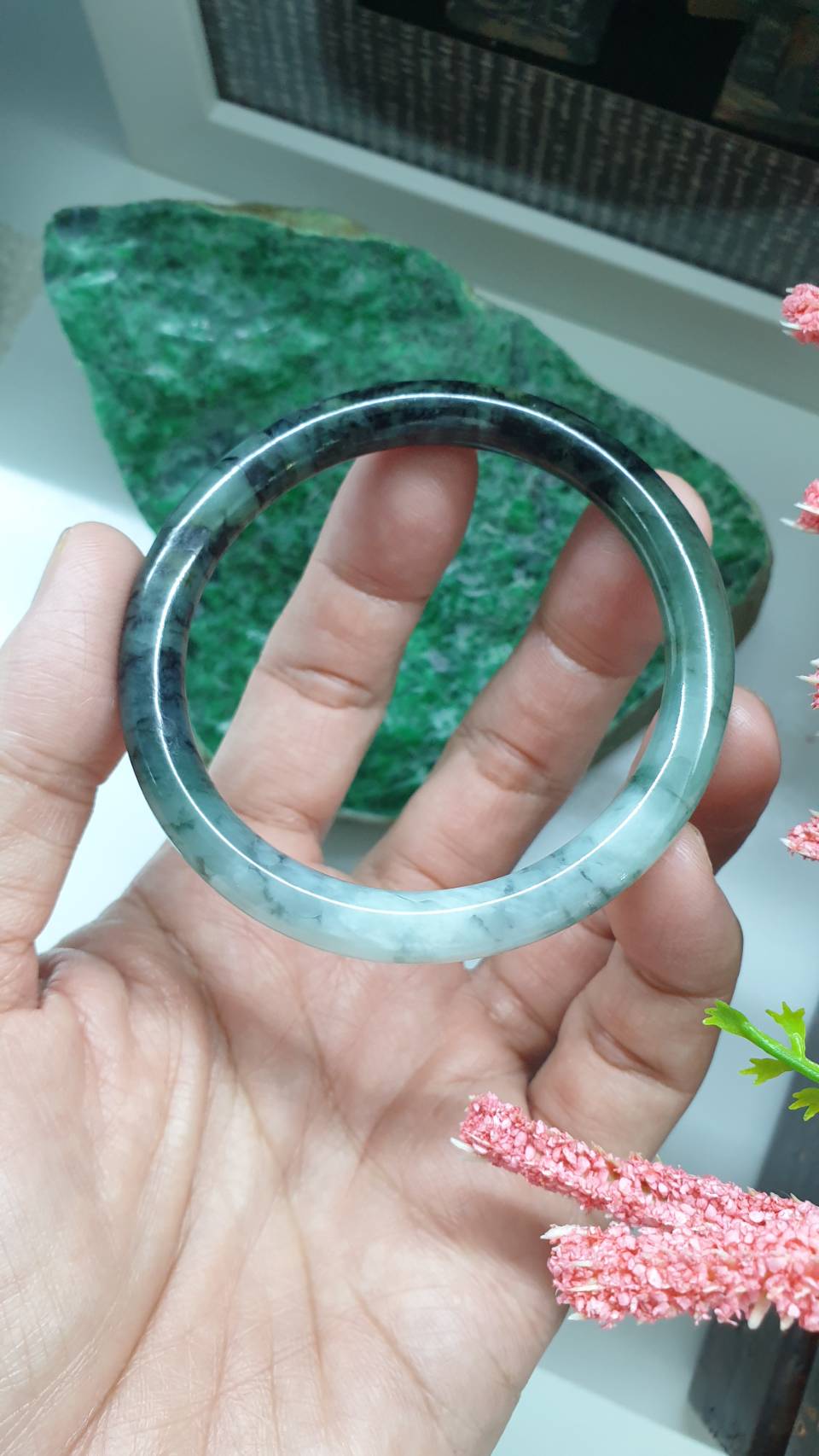 Cylindrical Jade Bangle S56 Slim Type A Natural Blue Jadeite Black Banded