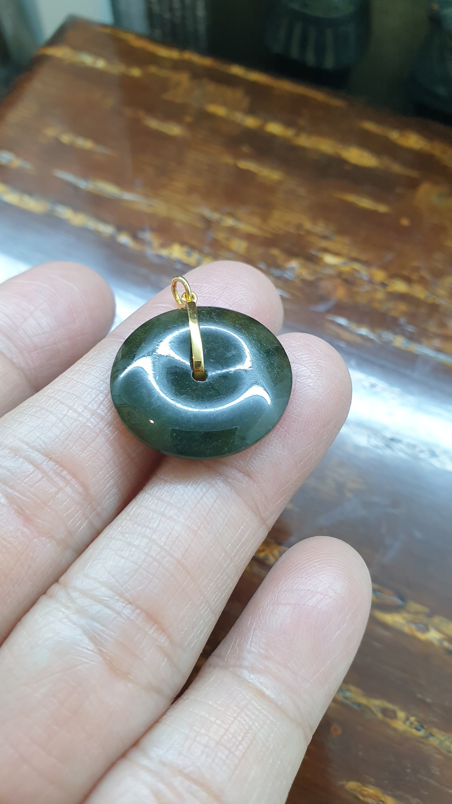 Jade Ping An Kou Pendant | Solid 18K Gold | Fei Cui - Type A Jadeite