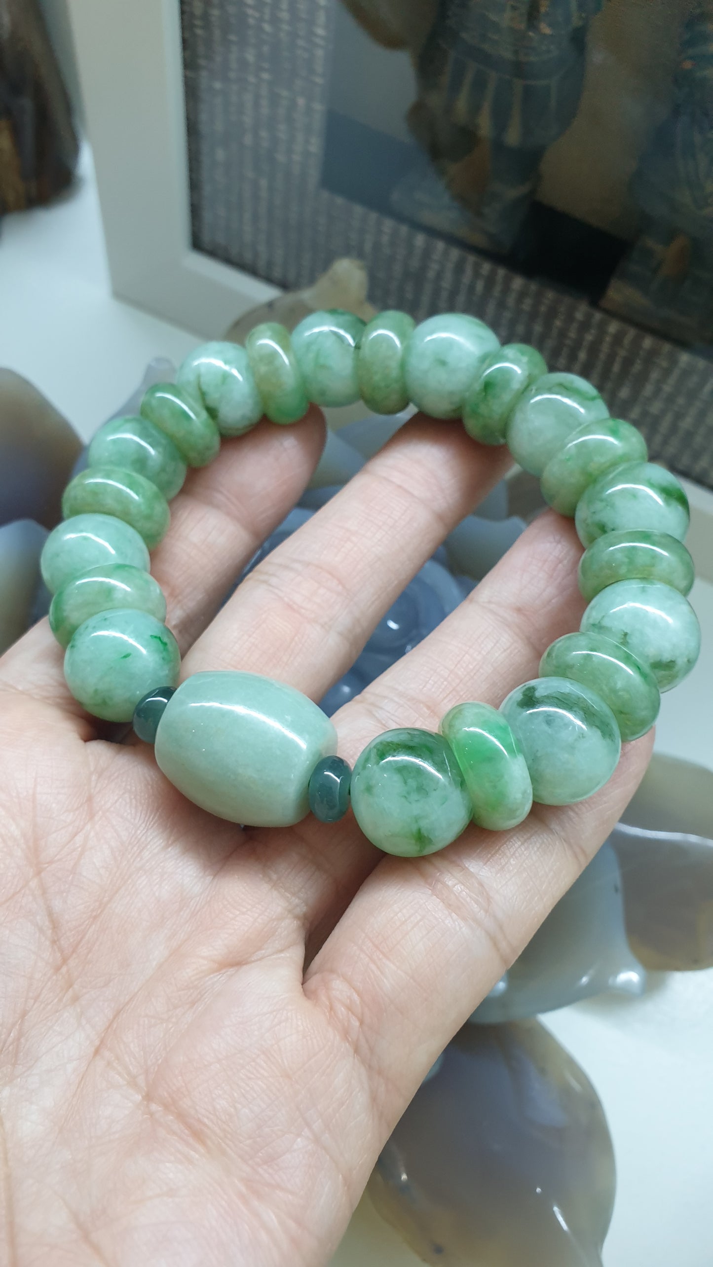 Jade Bracelet - Bright Green Beads (18 cm)