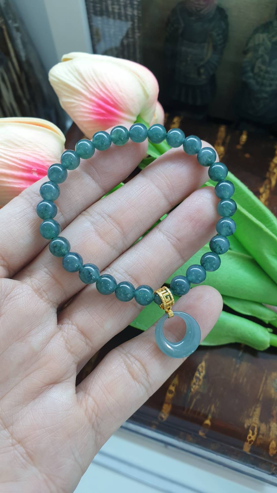 Blue Jade Croissant Charmbracelet | Solid 18K Gold + Type A Natural Jadeite