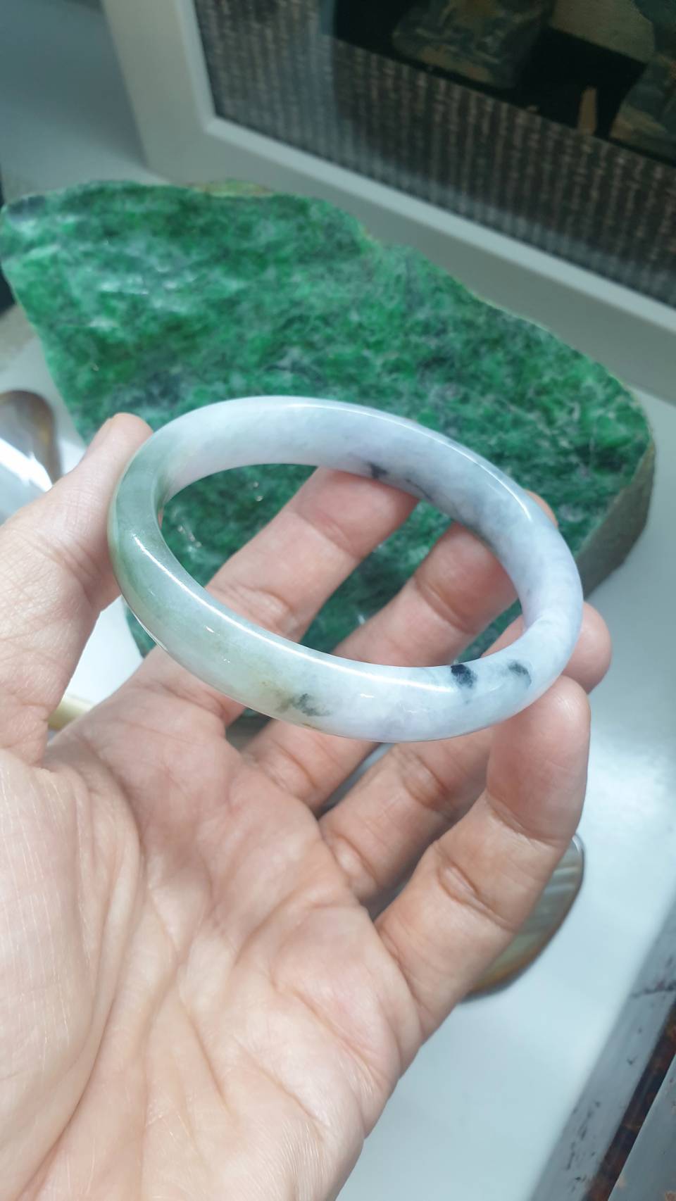 Natural Jade Bangle - Hok Lok Siew Size 56 Type A Myanmar Jadeite
