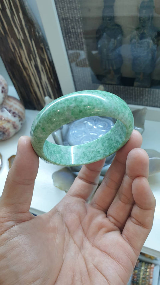Green Jadeite Bangle – Type A Untreated Myanmar Jade