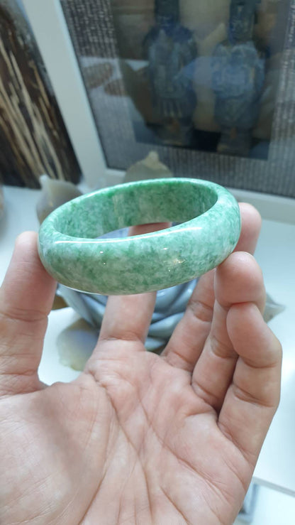 Green Jadeite Bangle – Type A Untreated Myanmar Jade