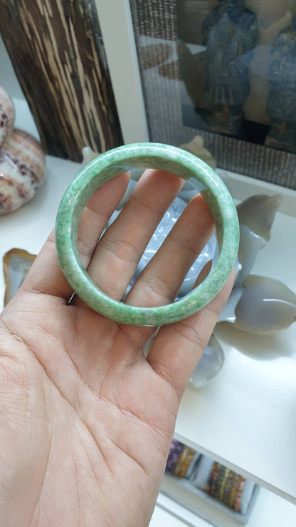 Green Jadeite Bangle – Type A Untreated Myanmar Jade