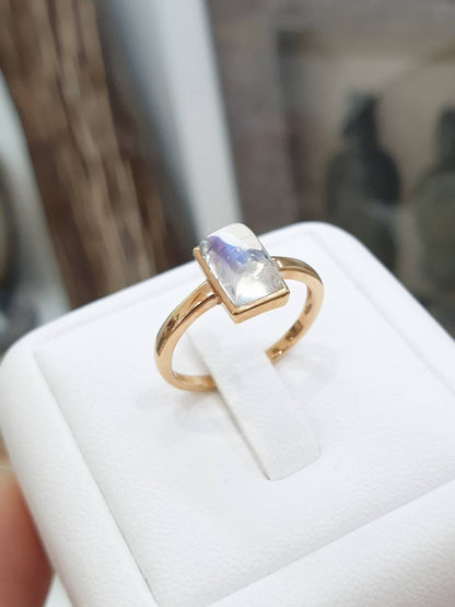 Icy Moonstone Ring (S 5.5 US) | 18K Rose Gold | Eye Candy Lady's Ring