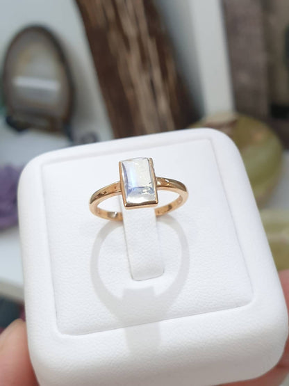 Icy Moonstone Ring (S 5.5 US) | 18K Rose Gold | Eye Candy Lady's Ring