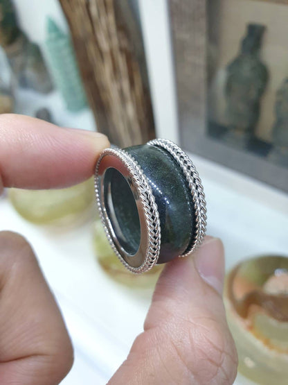 Black-Green Jade Archer’s Ring (S 9.75 US) | Sterling Silver | Type A Natural Jadeite