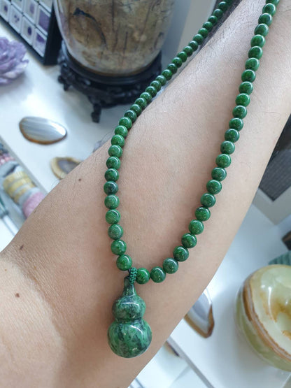 Jade Hulu Gourd on Maw Sit Sit Beaded Necklace | 9K Gold Lobster Lock | His or Hers Statement Jade Necklace