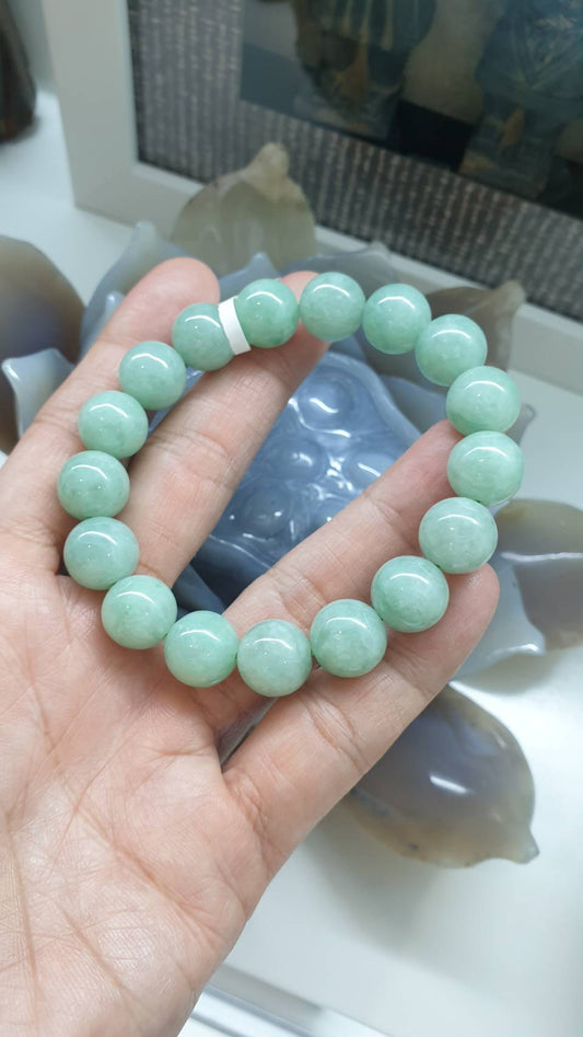 Jade Bracelet, Top-Grade Apple Green Jadeite Beads