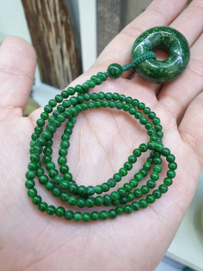 Jade Ping An Kou Pendant on Maw Sit Sit beaded Necklace (21") | Vintage Beads