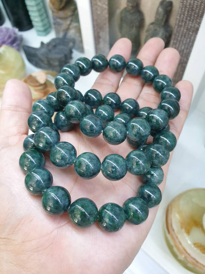 Gent's Style Marbled Green Jadeite Bracelet with 13.5mm Vintage Beads