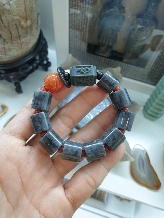 Black Jade Bracelet (16 cm) – Signature Style | Orginal Jadeite Beads | His or Hers Unique Wrist Candy