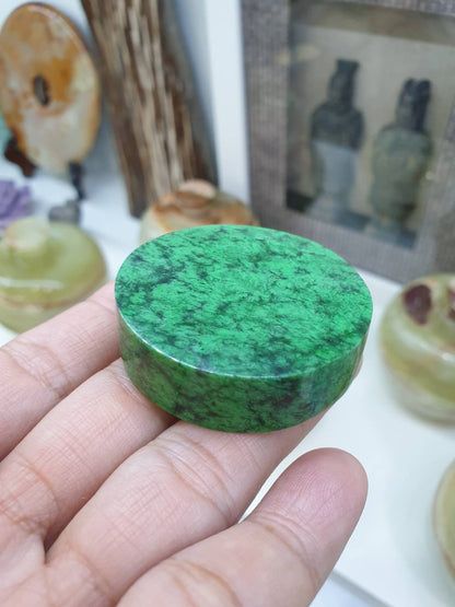Mawsitsit Stone Paperweight - Chrome Green - Collectors Item - 4.5cm