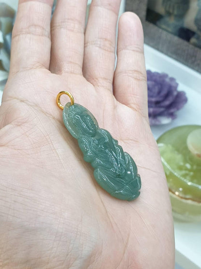 Jade Guan Yin Pendant | 9K Gold | Fei Cui - Type A Jadeite
