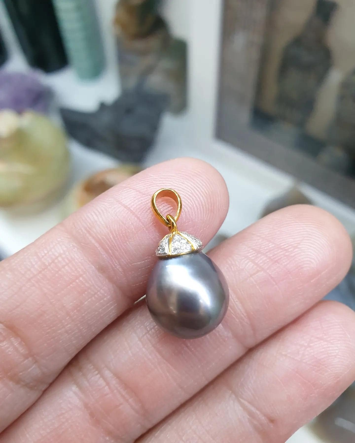 South Sea Pearl Pendant | 18K Gold & Diamonds