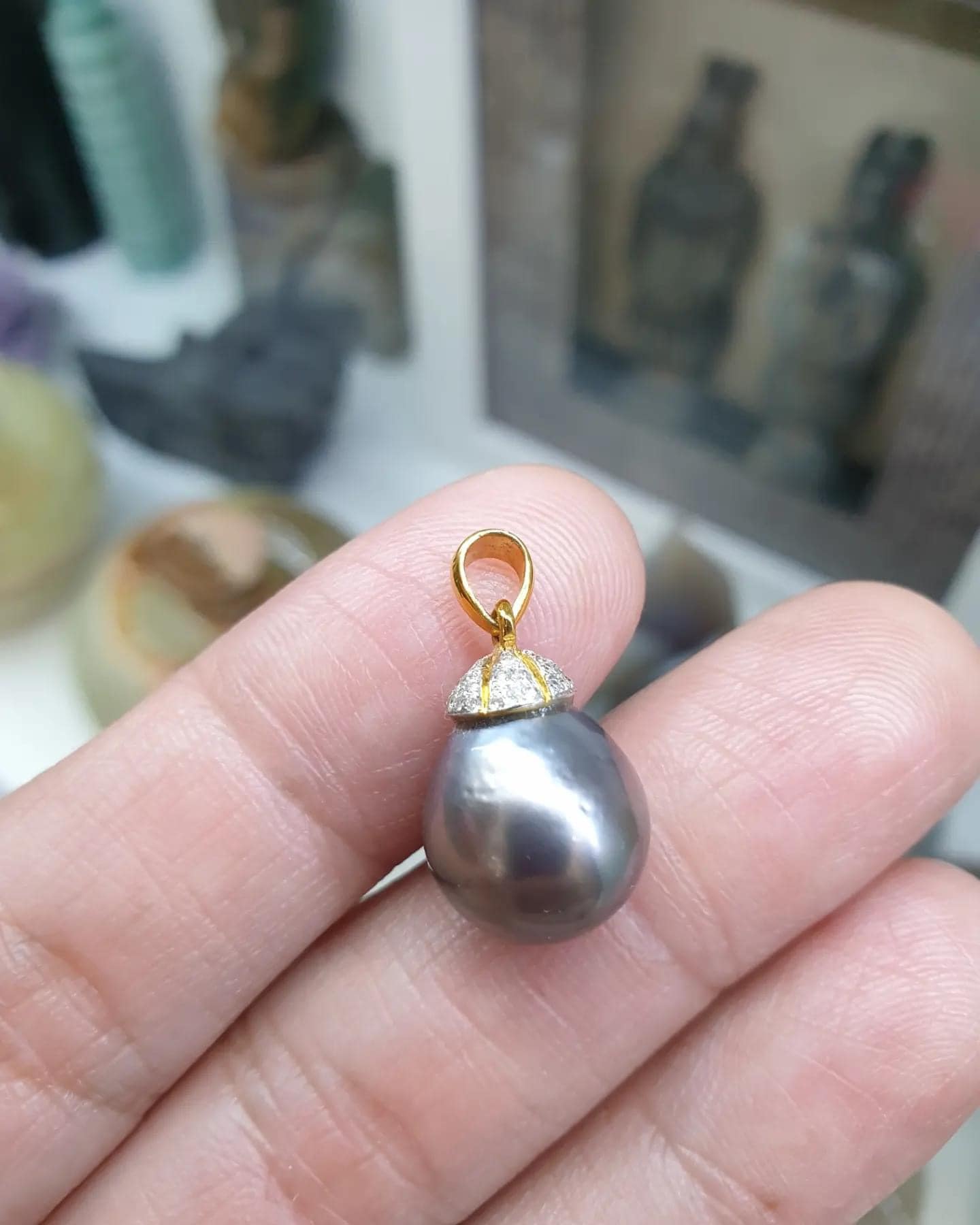 South Sea Pearl Pendant | 18K Gold & Diamonds