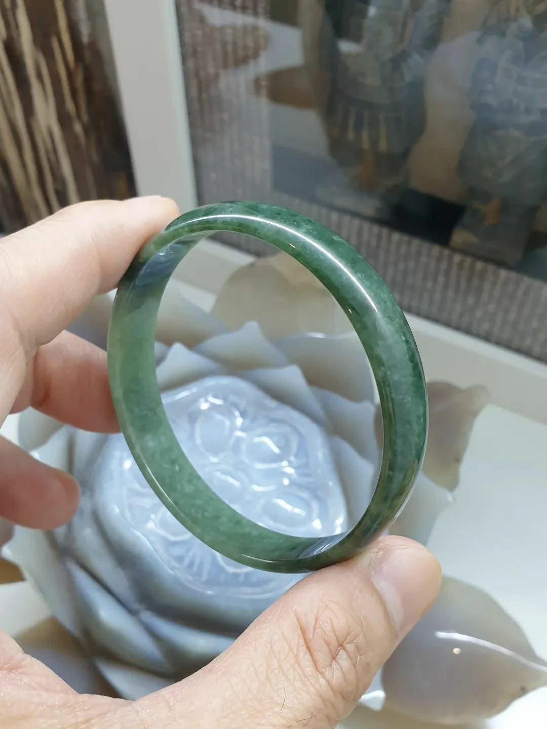 Green Jade Bangle (Two-toned)(S 57.5) | Original Type A Natural Jadeite
