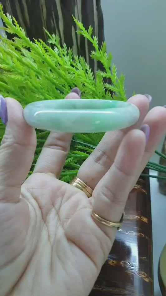 Jade Egg Bangle S52x47 Vintage Moss in Snow Type A Natural Myanmar Jadeite