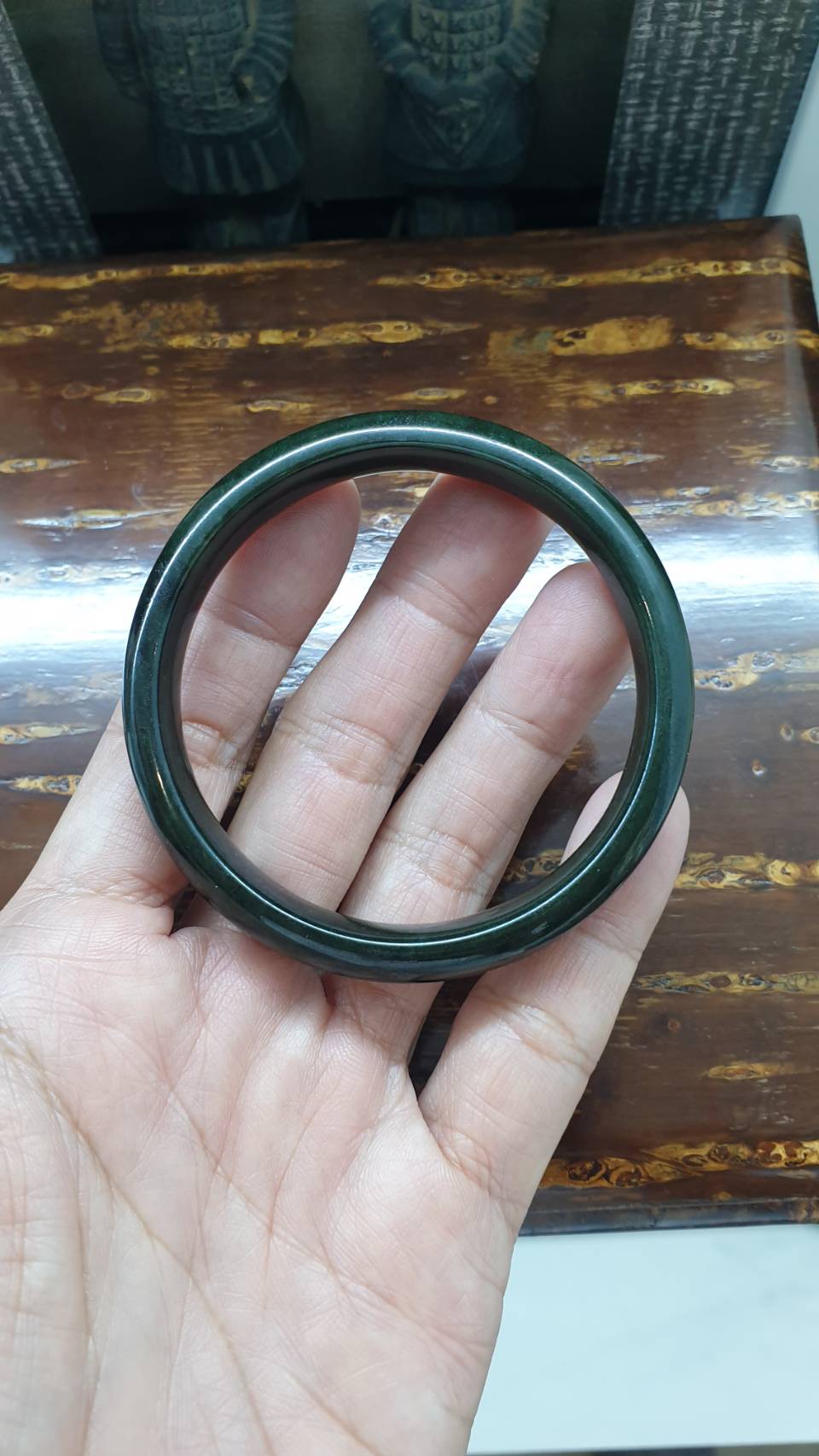 Green Jade Bangle (Size 59 to 62) | Authentic Type A Jadeite