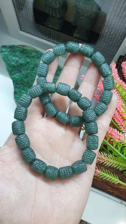 Gent's Jade Bracelet 18cm Type A Myanmar Jadeite Hammered Style Barrel Beads