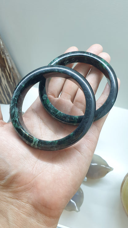 Black Mawsitsit Stone Bangle (Two-toned)(S 64.5) | Type A - Natural Mawsitsit | Rare Collector's Pieces