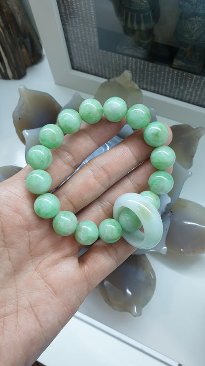 Pastel Green Jade Bracelet 17cm Spinning Ring Charm Type A Natural Jadeite
