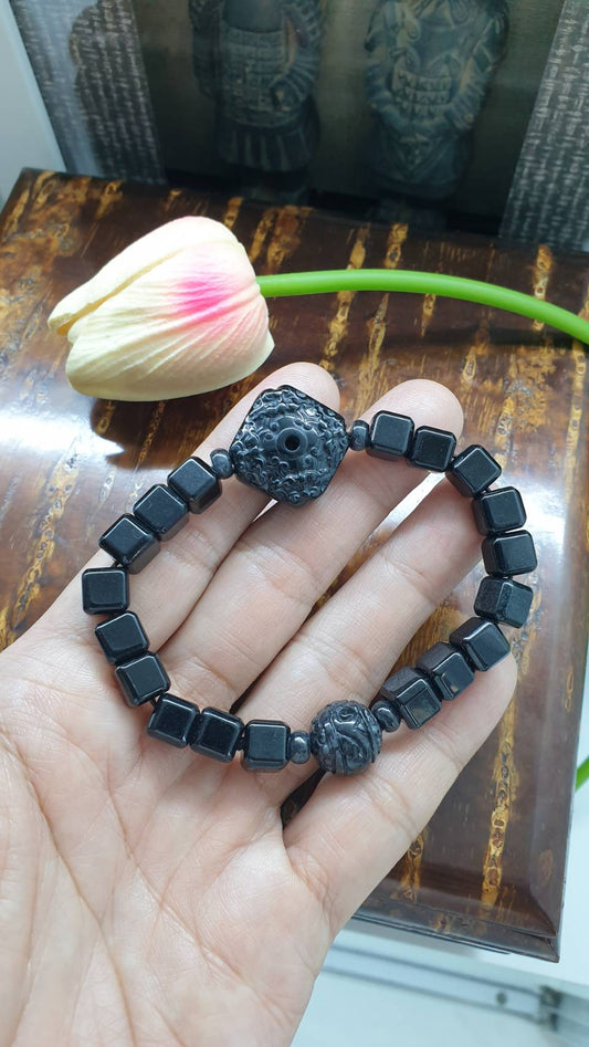 Black Jade Four-Dragons Charm Bracelet (17 cm) | Type A Natural Jade | His or Hers Luckycharm Wrist Accessory