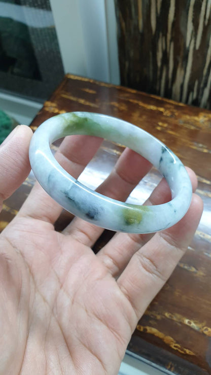 Natural Jade Bangle - Hok Lok Siew Size 56 Type A Myanmar Jadeite