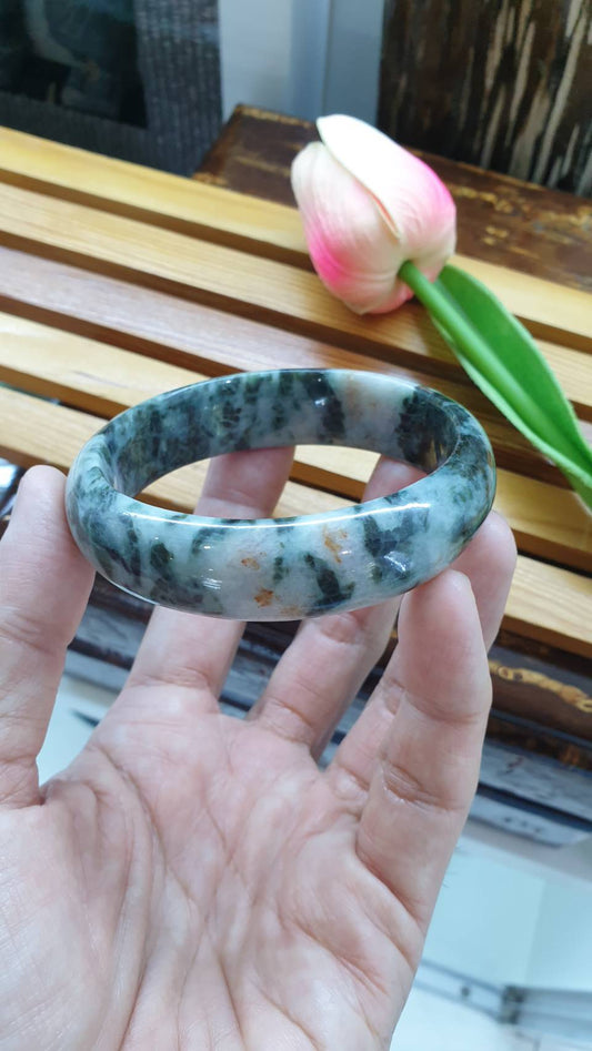 Type A Jadeite Bangle Size 59 - Natural Green Jade Vintage Bracelet