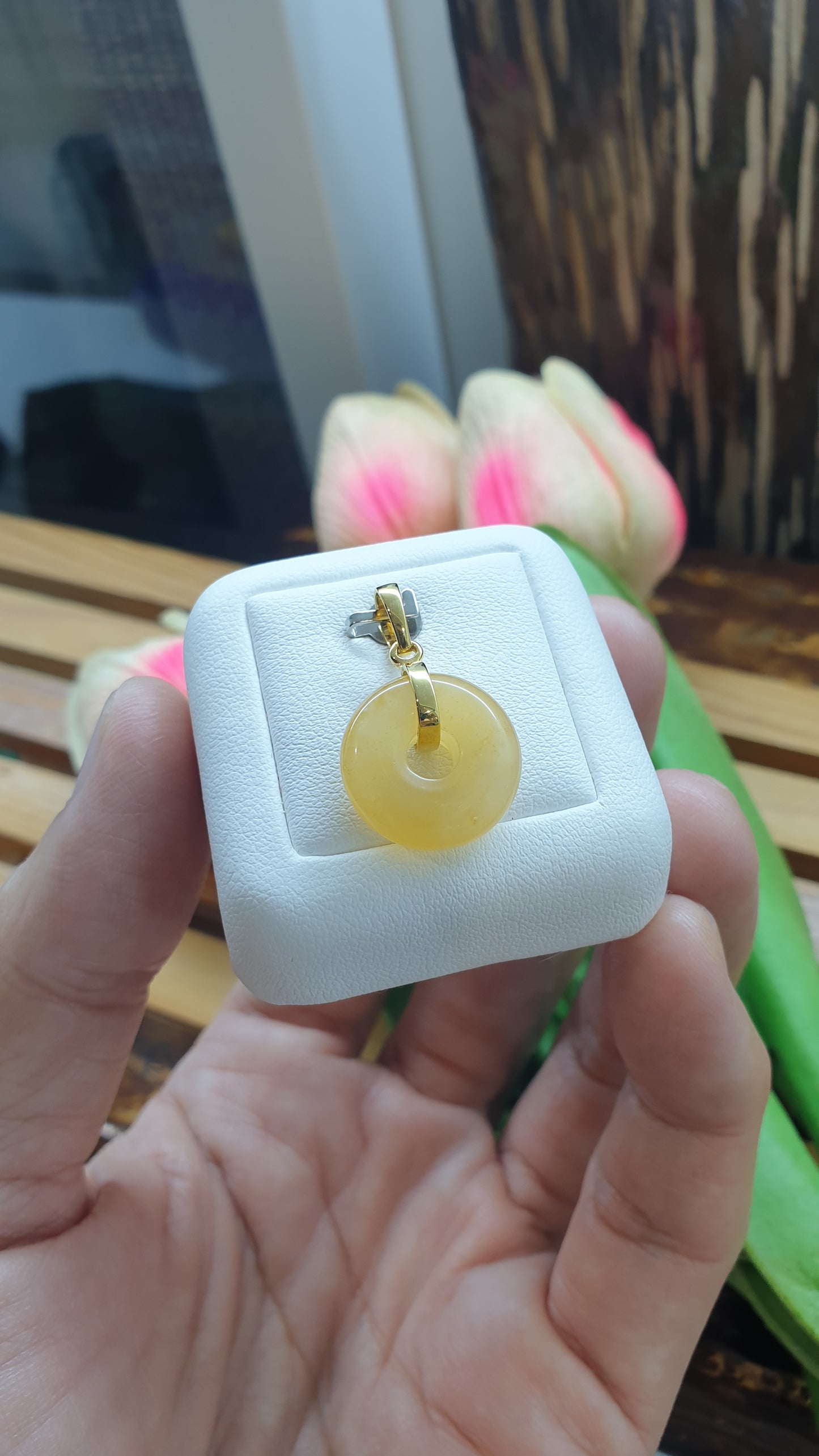 18K Gold Yellow Jade Ping An Kou Pendant Natural Myanmar Jadeite