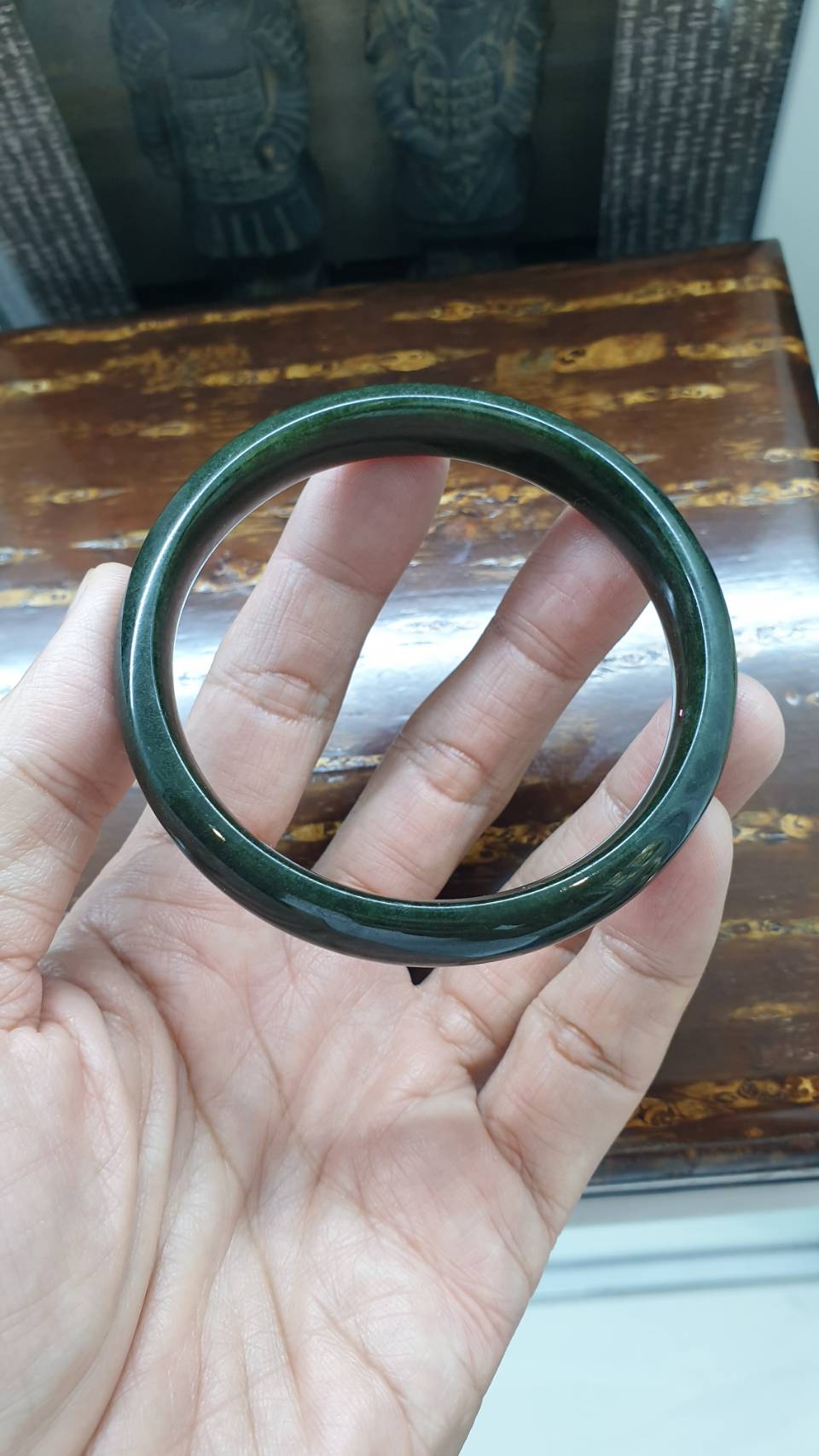Green Jade Bangle (Size 59 to 62) | Authentic Type A Jadeite