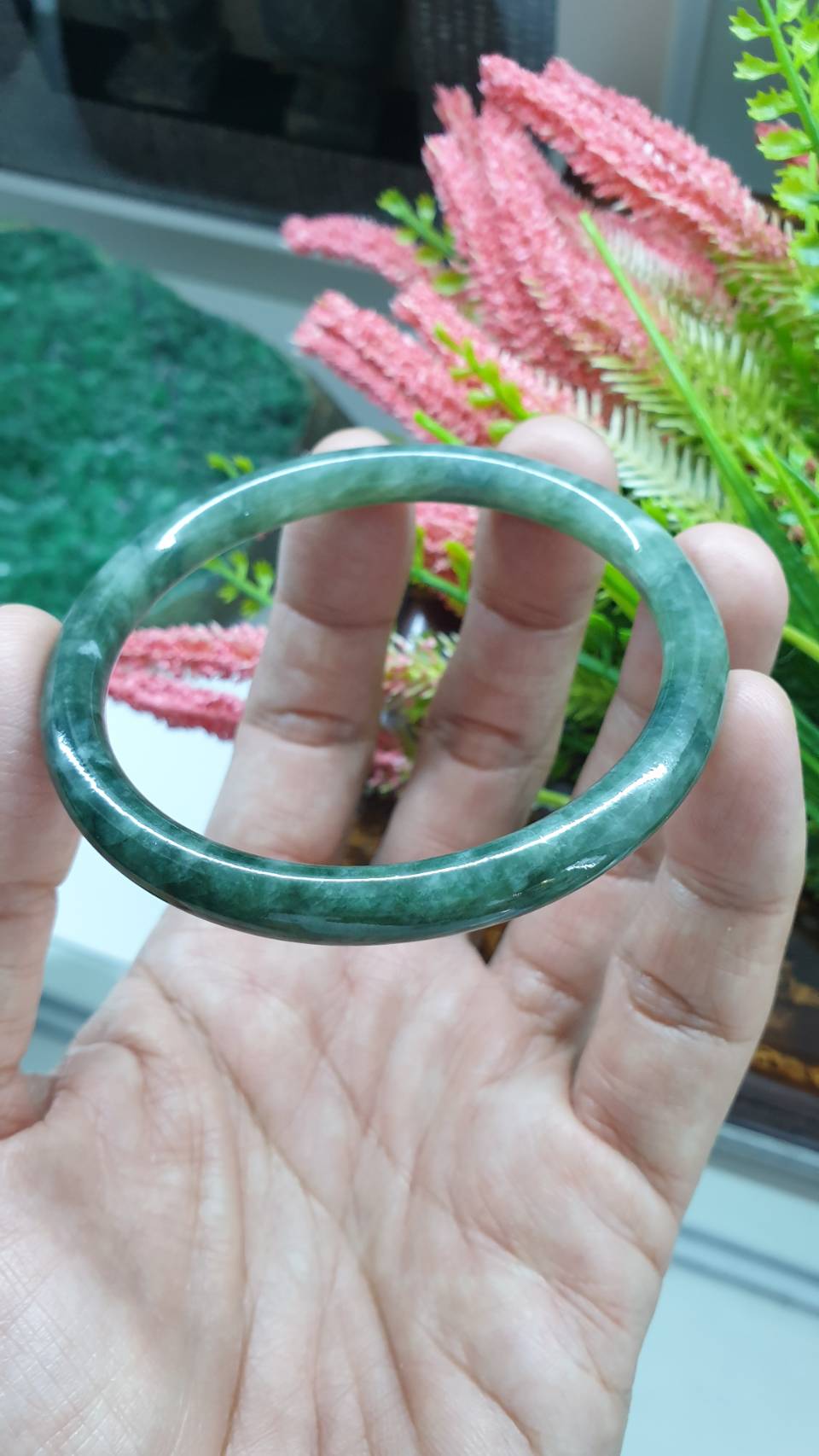 Cylindrical Jade Bangle S57.5 Slim Marbled Green Myanmar Natural Jadeite Type A