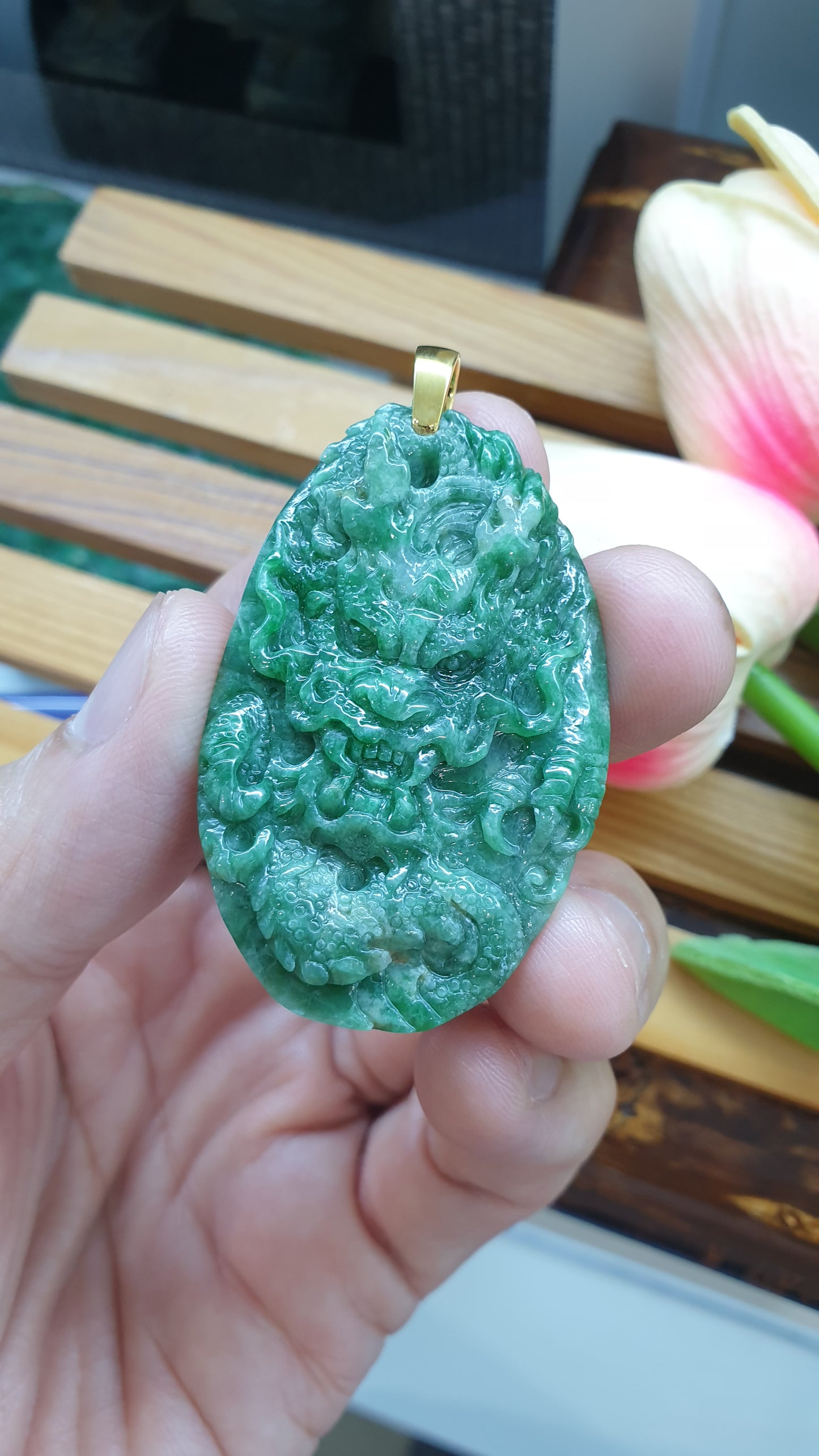 18K Gold Jade Dragon Pendant Fei Cui Type A Natural Green Jadeite