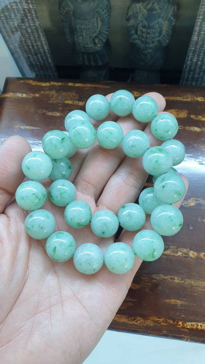 Luxury Jade Bracelet (17 cm, Selection) | Type A Natural Minty Green Jadeite | His or Hers Wrist Accessory