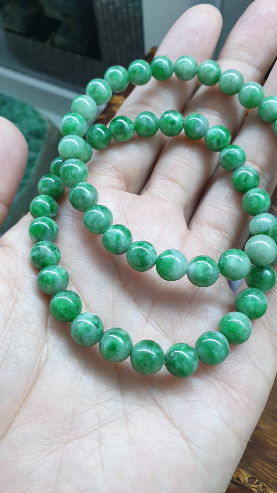 Type A Myanmar Two Tone Green Jadeite 17cm Bracelet with 7.5mm Beads
