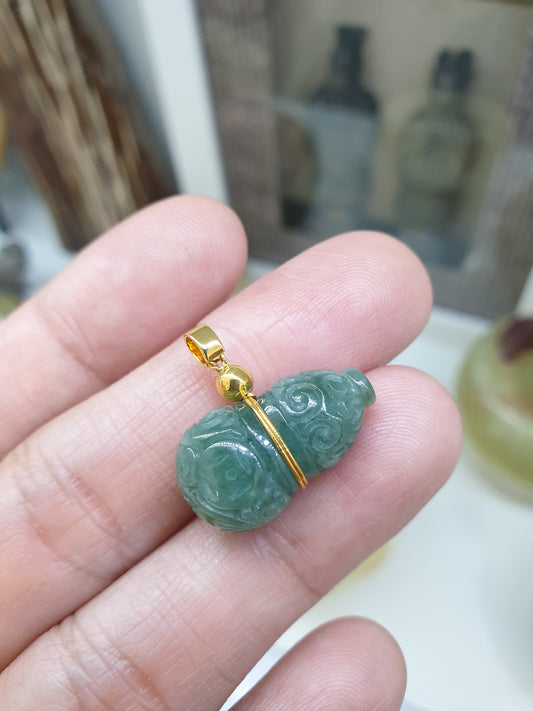 Jade Wu Lou Pendant | 9K Gold & Fei Cui - Type A Jadeite | Lucky Charm Jewelry