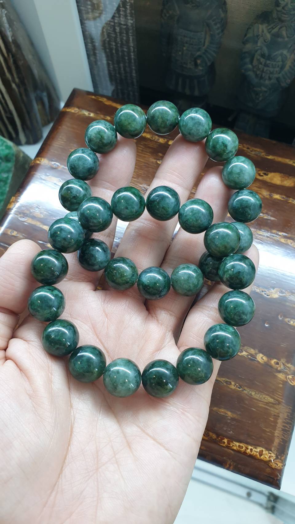 Gent's Style Marbled Green Jadeite Bracelet with 13.5mm Vintage Beads