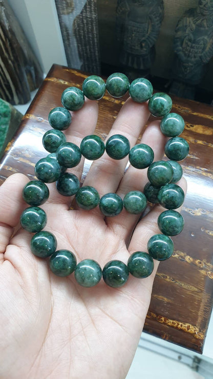 Gent's Style Marbled Green Jadeite Bracelet with 13.5mm Vintage Beads