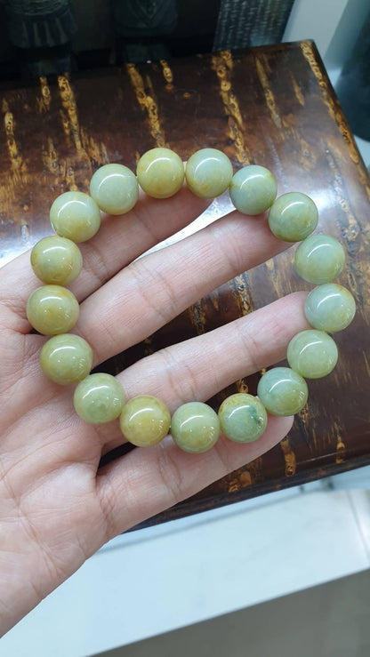 Honey Green Jade Bracelet (18.5 cm) | Type A Jadeite Vintage Beads | His or Hers Wrist Accessory