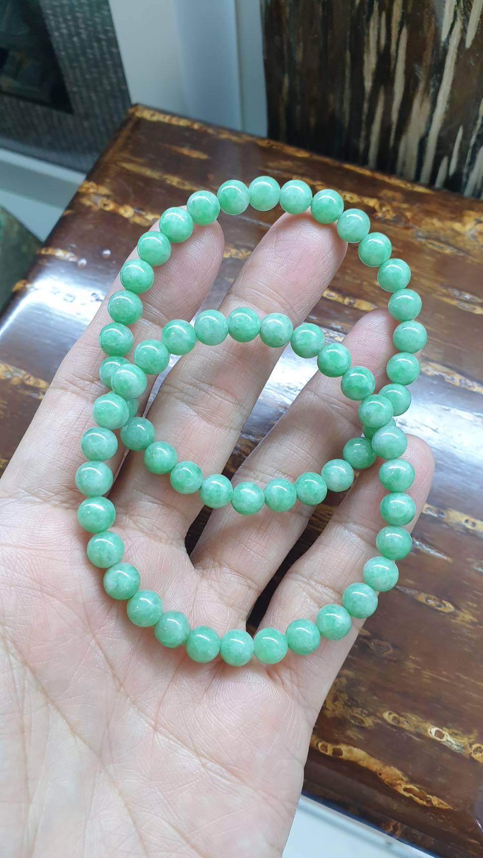 Type A Myanmar Apple Green Jadeite 17cm Bracelet 7mm Beads