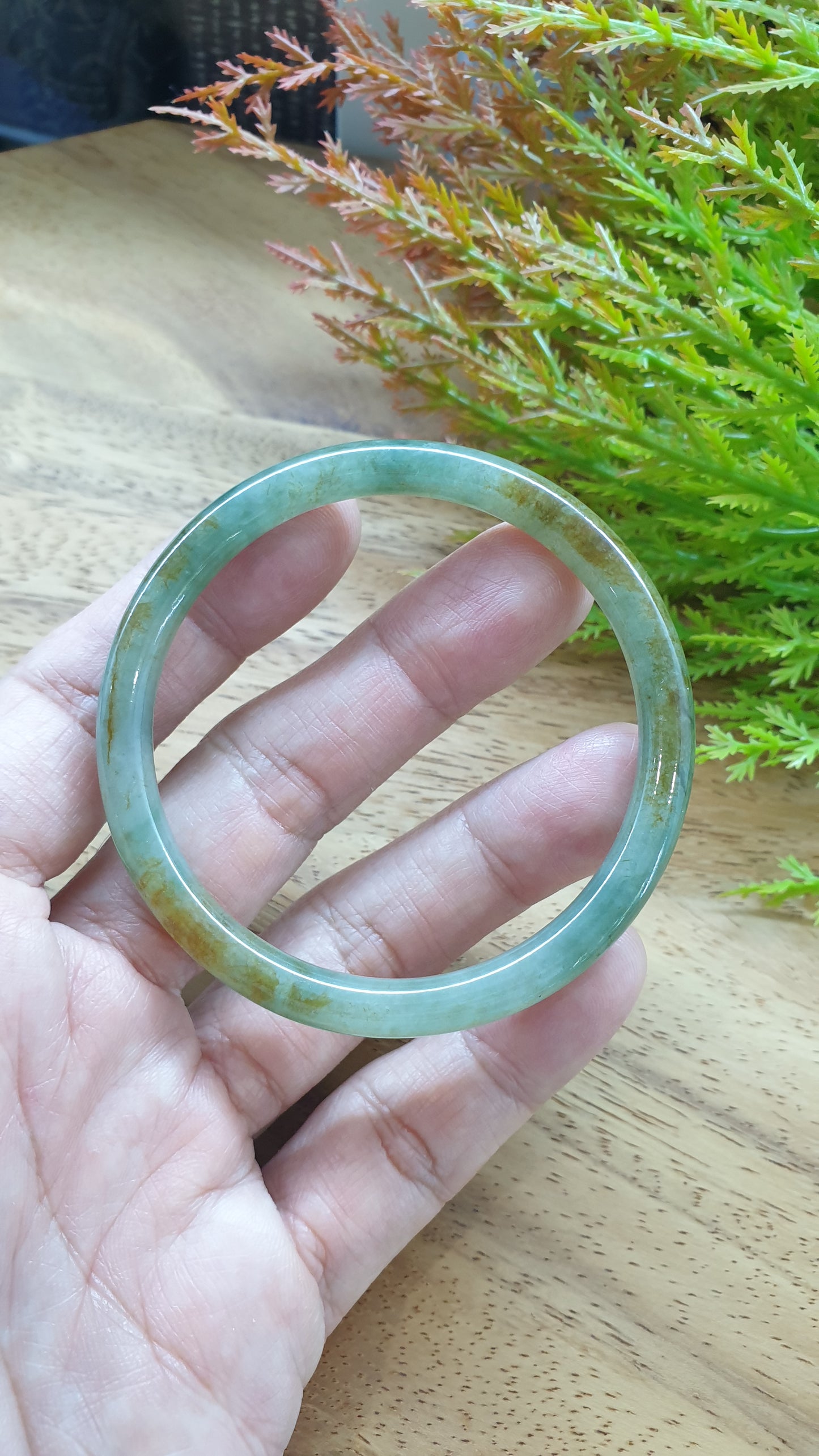 Jade Cylindrical Bangle S58 Slim Type A Burma Jadeite Natural Honey Green