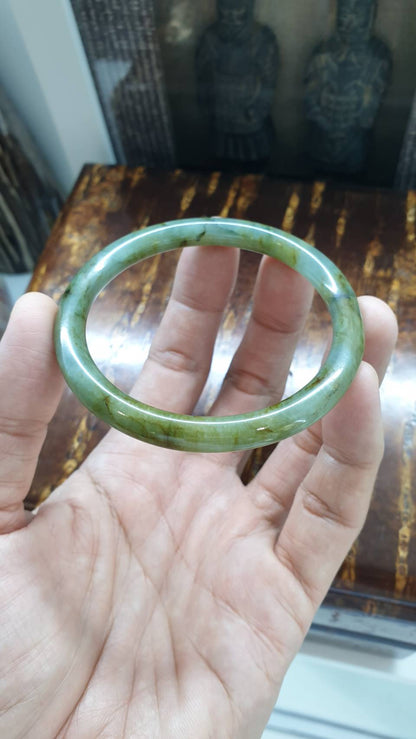 Honey Green Jade Cylindrical Bangle (Size 58 - 59) | Type A Natural Jadeite