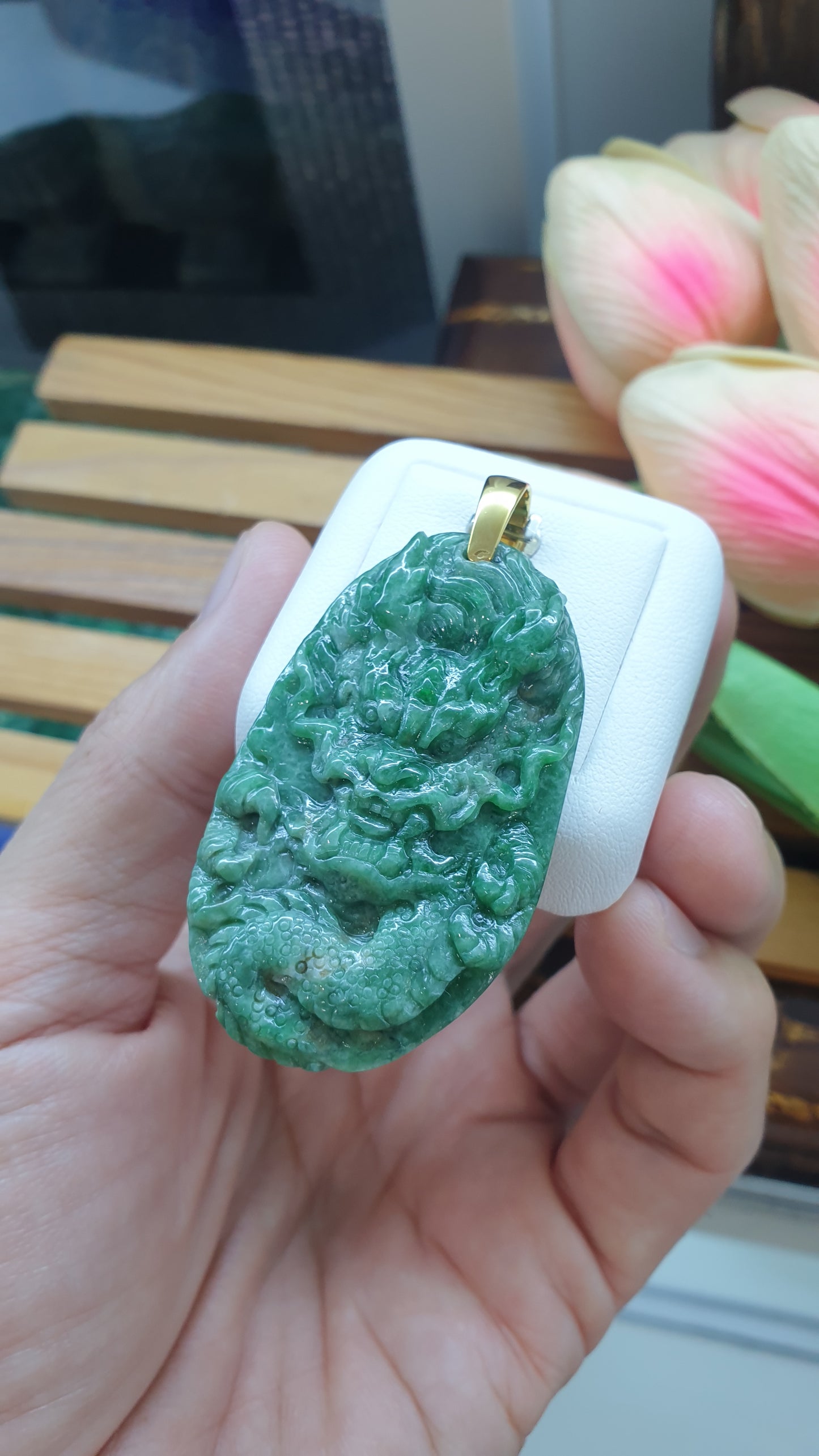 18K Gold Jade Dragon Pendant Fei Cui Type A Natural Green Jadeite