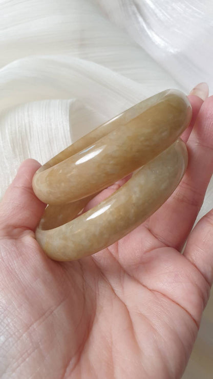 Natural Honey Jade Bangle S60 Type A Myanmar Jadeite