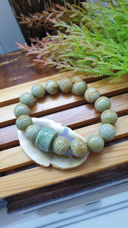 Golden Green Jade Ru Yi Bracelet 17cm Type A Natural Two Tone Jadeite Alternate Beads