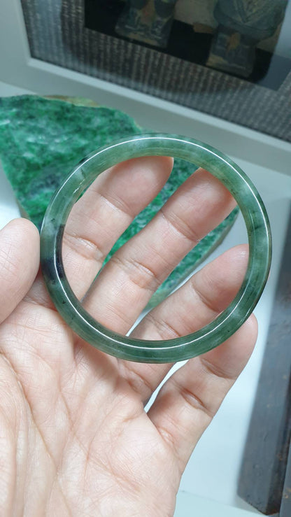 Cylindrical Jade Bangle S55 Slim Translucent Green Type A Myanmar Natural Jadeite