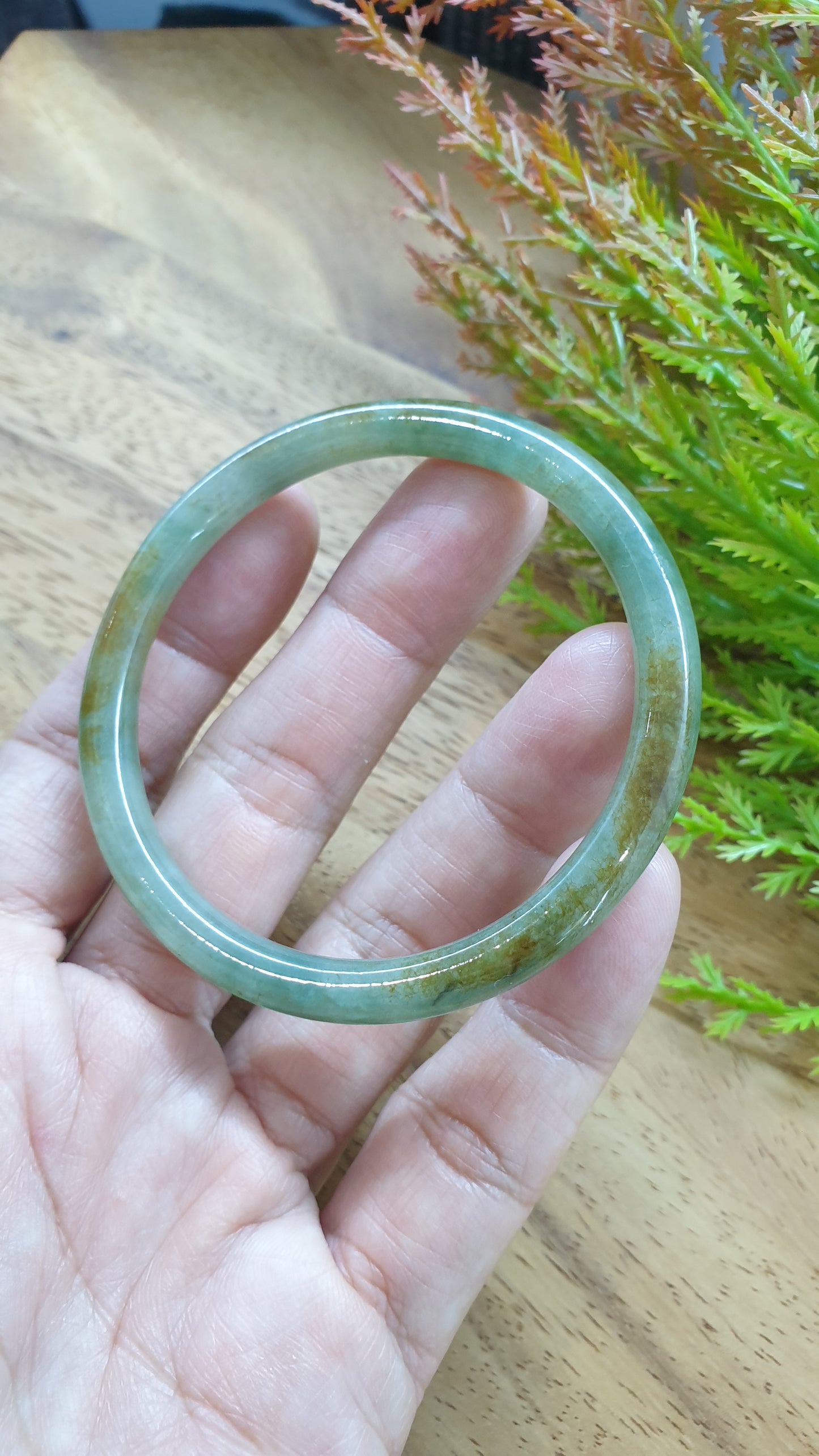 Jade Cylindrical Bangle S58 Slim Type A Burma Jadeite Natural Honey Green