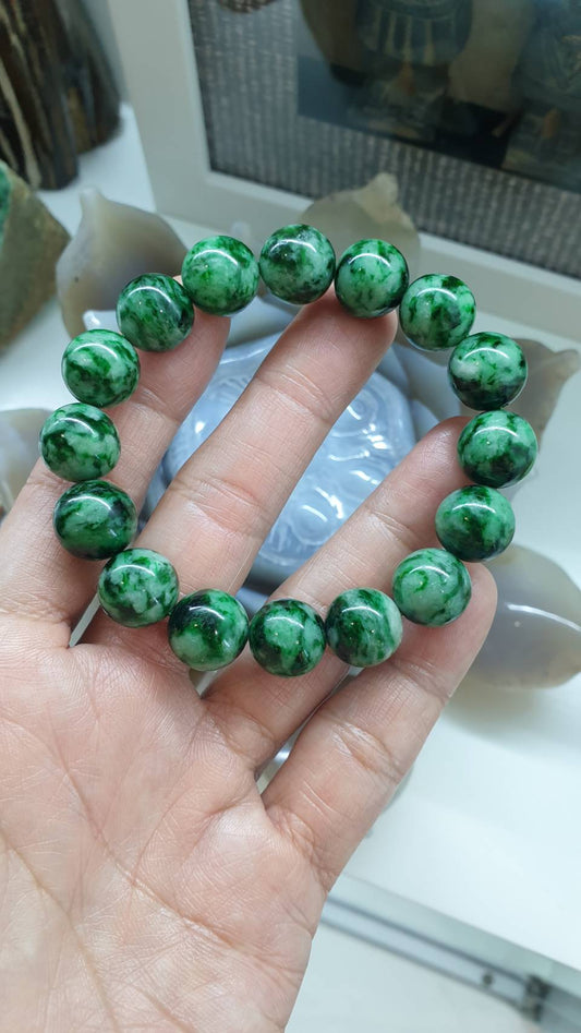 Jade Vintage Beads Bracelet (17 cm) | Marbled Green, Type A Natural Jadeite | Collector's Item