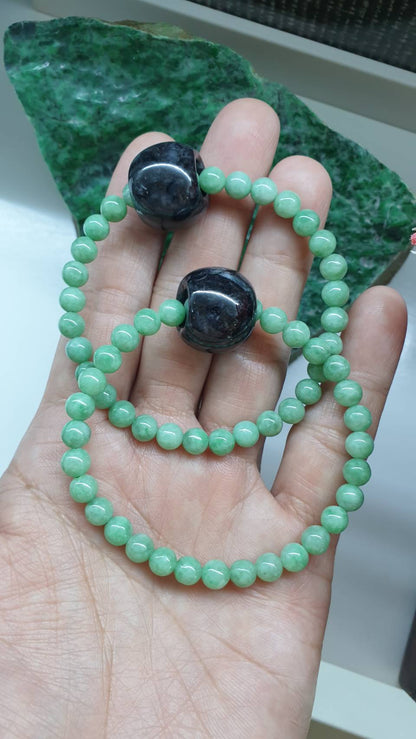 Apple Green Jade Stress Bracelet 17cm Spinning Charm Type A Myanmar Jadeite